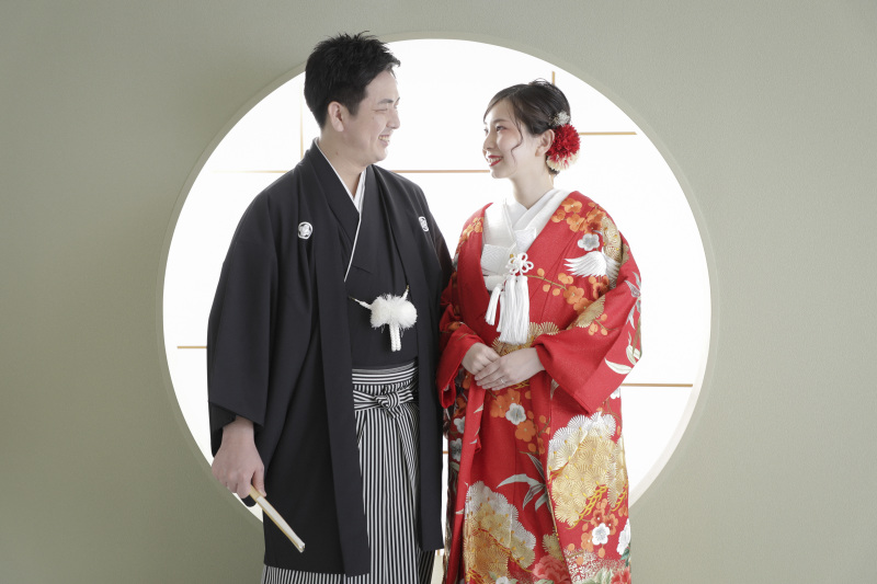 華やかな色打掛で