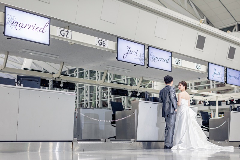 チェックインカウンター