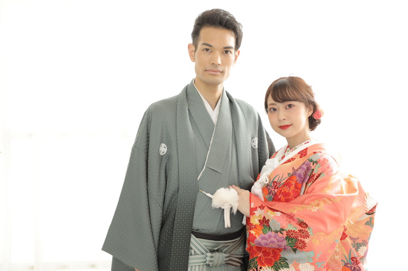 鮮やかな色打掛で