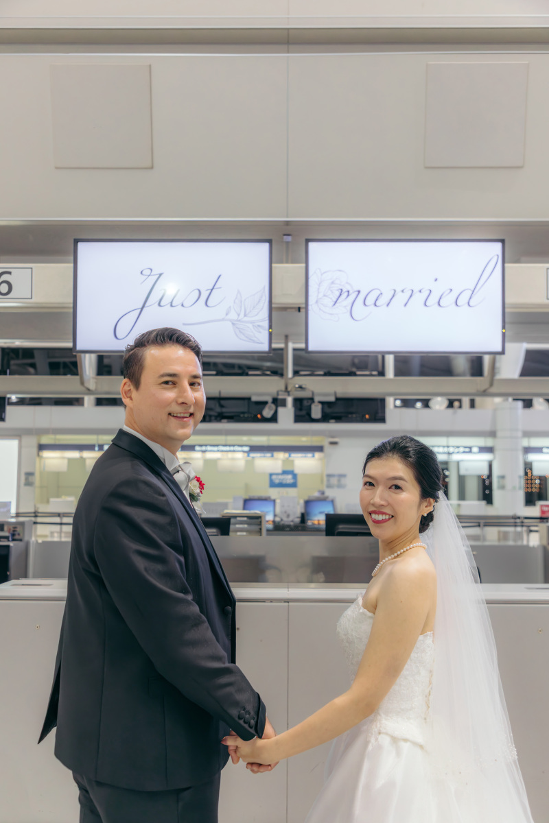 チェックインカウンター