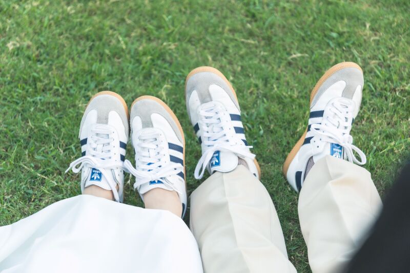 お揃いのスニーカー