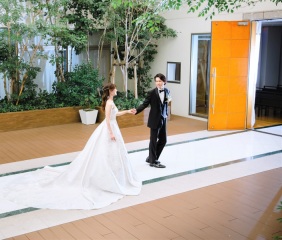 挙式も前撮りも「リトル婚」なら一日で叶う