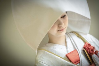 綿帽子の雰囲気合わせてしっとりとしたイメージ