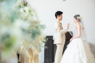 【撮影は9月末まで50%オフ!】フォトウェディング必見!本物の結婚式場でスタジオ&チャペル&神殿フォトプラン(和洋装3着)