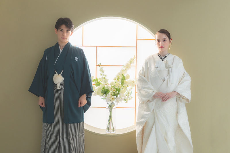  【スタジオ＆ロケーション両方叶う】衣裳・ヘアメイク・全データ込◆6・7月撮影限定：衣装代（最大１１万円）＆施設料込み