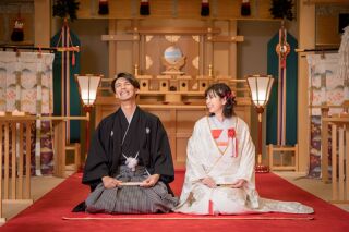 【撮影は10月末まで50％オフ！】フォトウェディング必見！本物の結婚式場でスタジオ＆チャペル＆神殿フォトプラン（和洋装3着）　