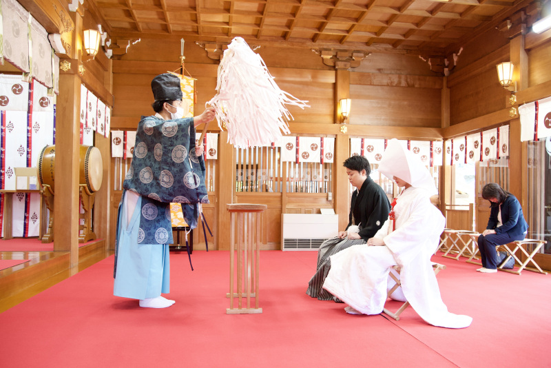 天気に恵まれた一日の始まりは、結婚奉告祭から！