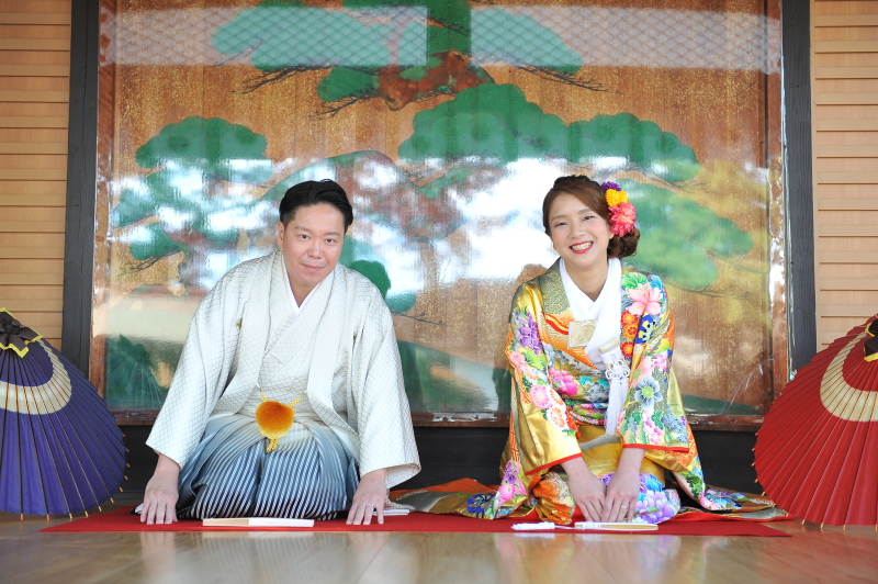 結婚奉告祭を終わらせ、境内ロケーションフォトへ!