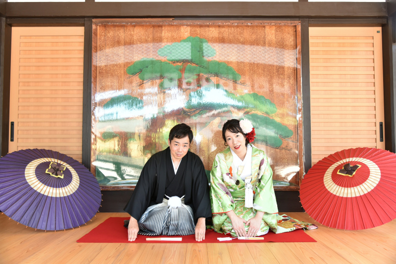 鉄板の和装挨拶シーンも撮影
