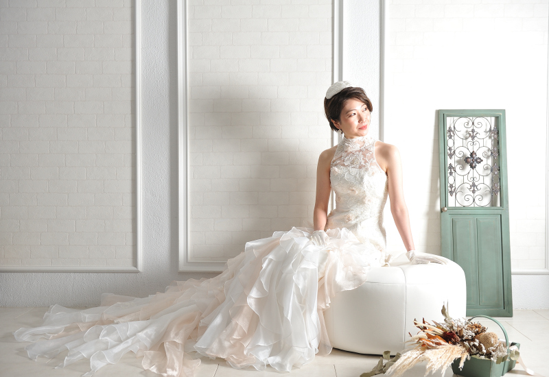 真白なスタジオで、透明感溢れる写真を！