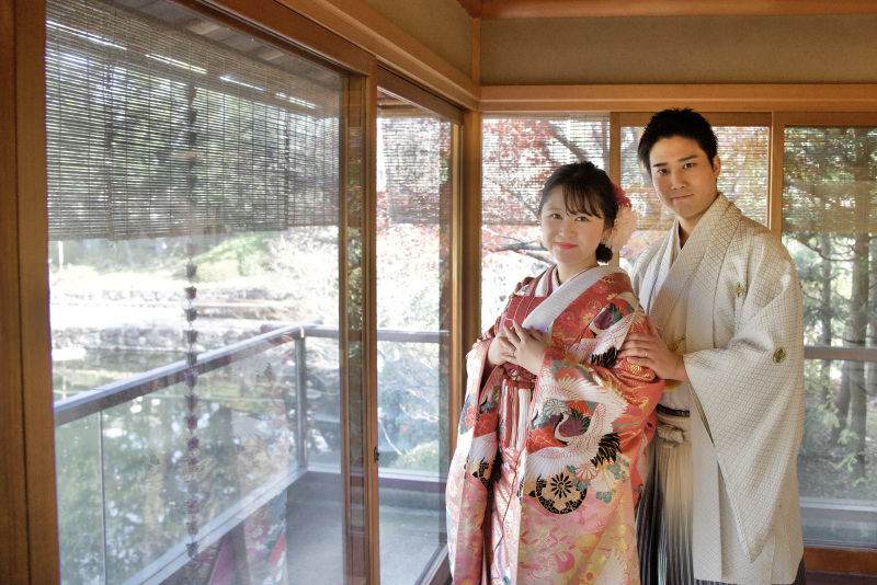 ウエディングサロンリーベルミースタジオ_色打掛・着物が豊富