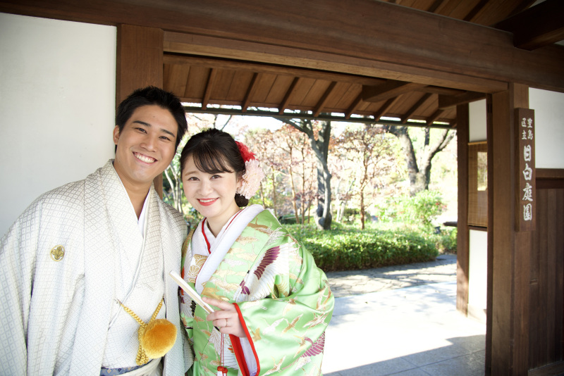 ロケーションフォトには、鮮やかなお色も。