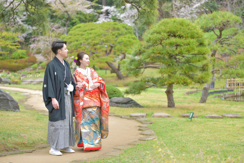 ウエディングサロンリーベルミースタジオ_色打掛・着物が豊富