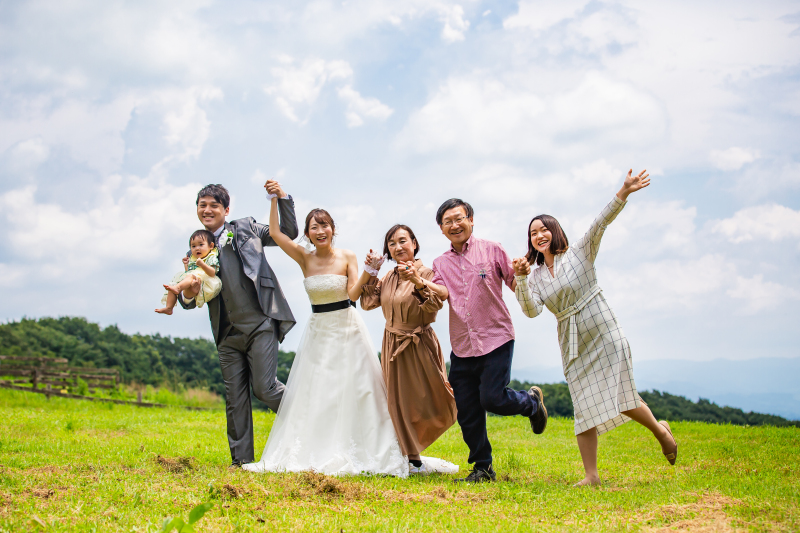 ウエディングサロンリーベルミースタジオ_家族・友人を撮影に呼べる