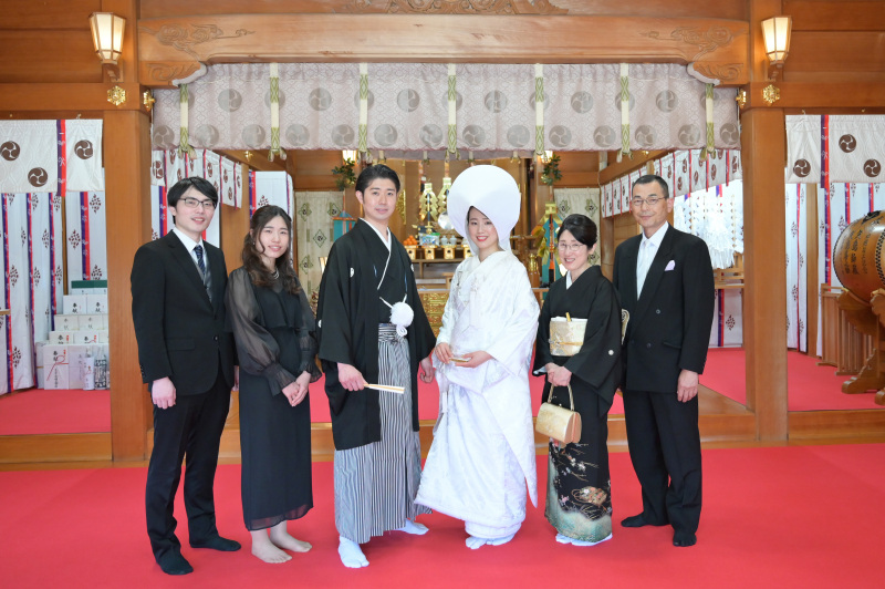 友人や家族を招くことができる