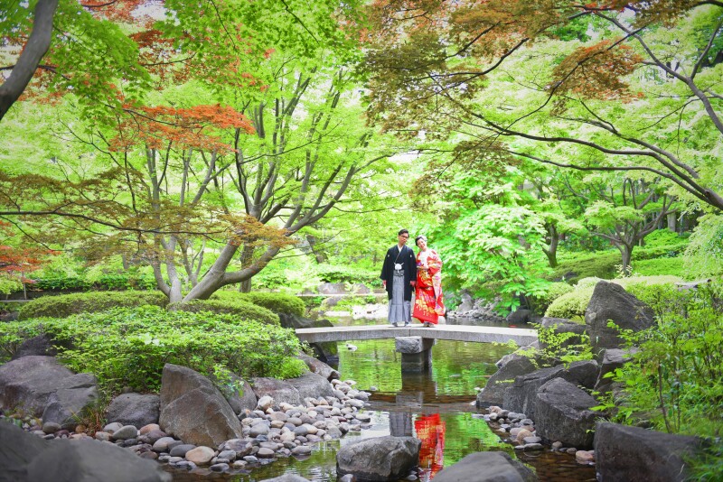 池や橋の上での撮影も可能