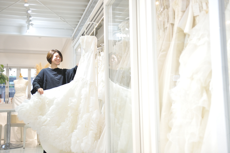 ウエディングサロンリーベルミースタジオ_ウエディングドレスが豊富