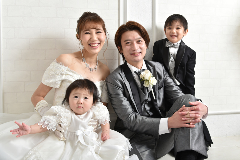 10月11月 お子様と一緒に撮影♪しかも、追加料金はなし♪【洋装+和装】スタジオフォトプラン 140ショットデーター付