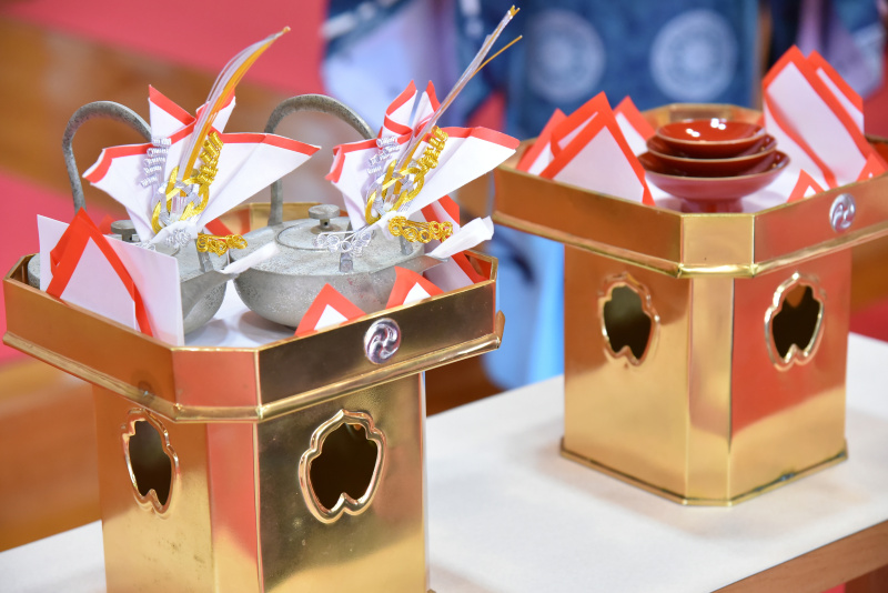 【11月挙式】ご家族と一緒に神社にて神前式(白無垢・綿帽子)+境内ロケーションフォト(色打掛)180カット全データ付き 初穂料込