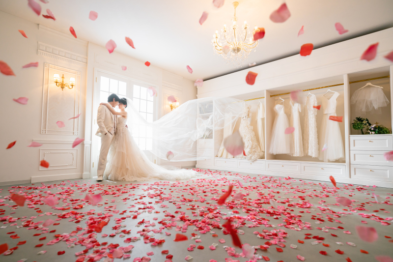 #花びらの中でしっとりと