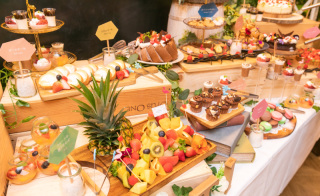 ブッフェスタイル（メインセレクト＆デザートブッフェ付き）