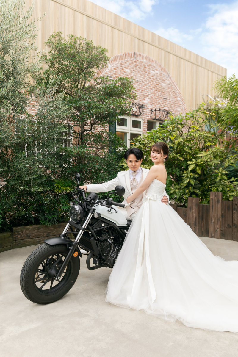 愛車・バイクと撮影!【シンプルプラン/WD】◆ウエディングドレス1着◆50カットデータ付き