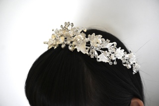 ヘアアクセサリー