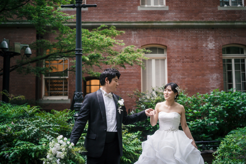 赤レンガと緑のコントラスト♪