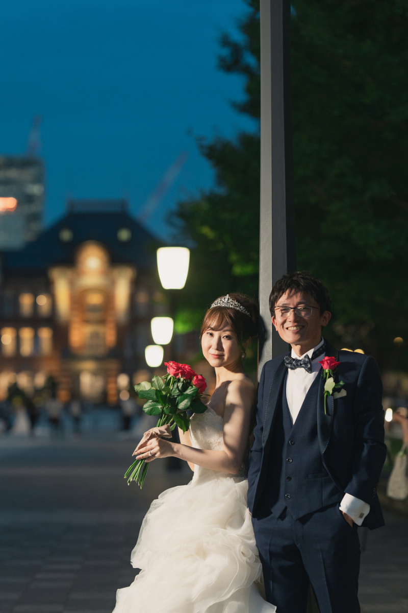 トワイライトタイムの東京駅前