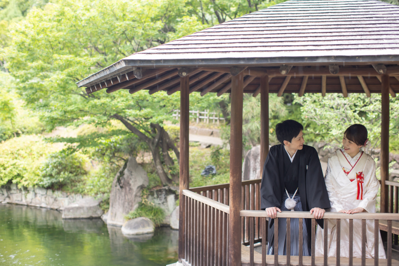 庭園を眺めながらのんびりと