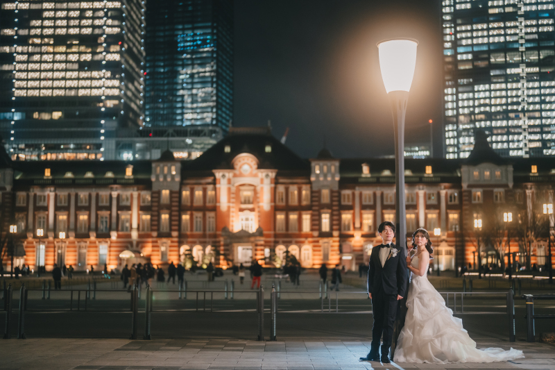 街灯に寄り添って