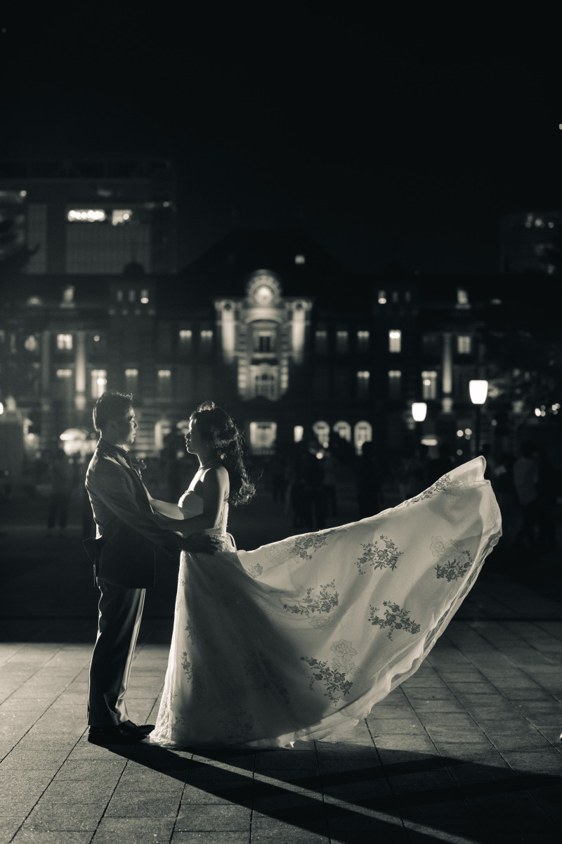 ドレスをふわっと