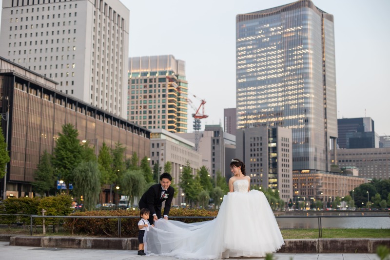 トレーンを持ってお手伝い！