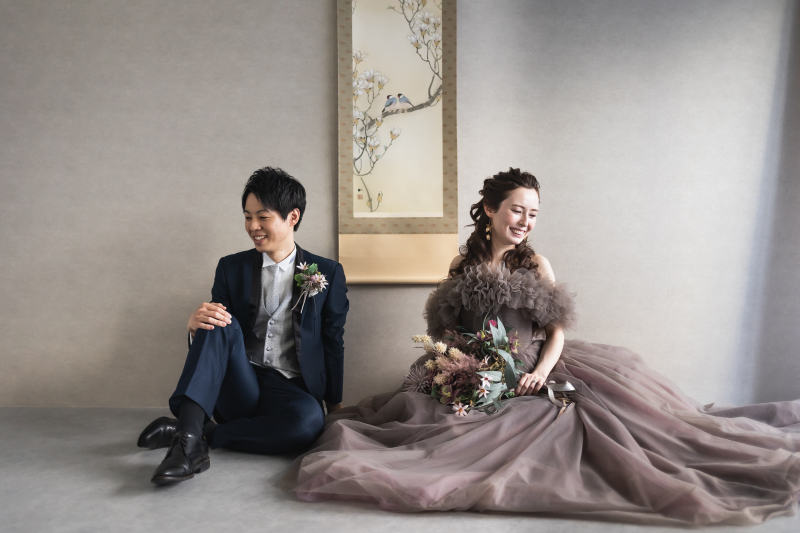 洋装と掛け軸の素敵なマッチング♪