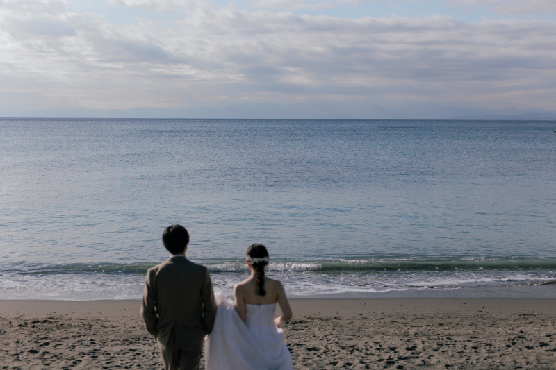 海を見つめながら&hellip;！