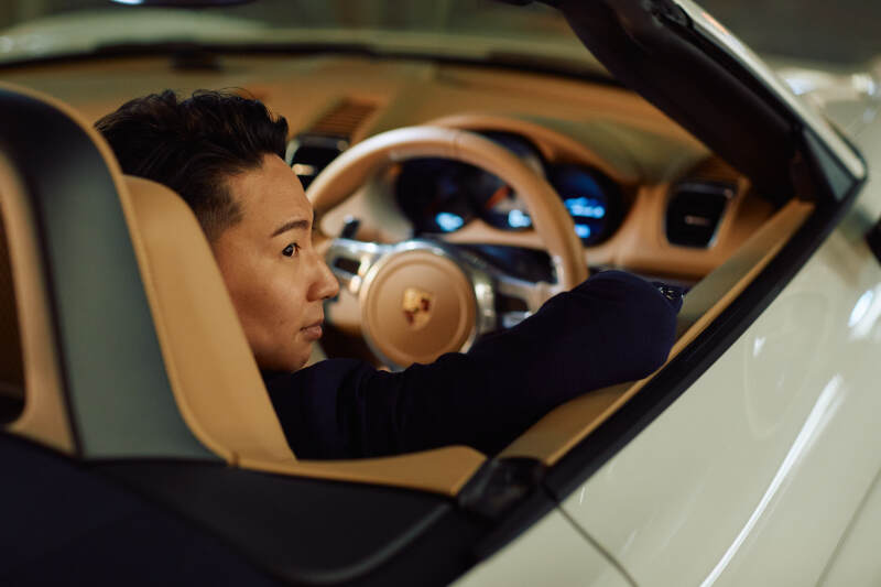 車のCMのようなスタイリッシュさ