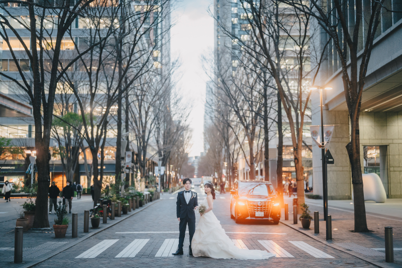 丸の内仲通りで横断歩道フォト