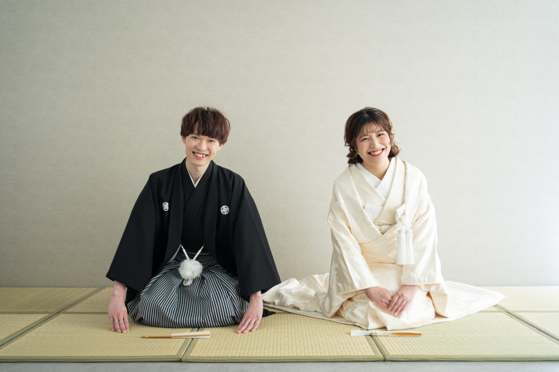 和室セットで正座ポーズ