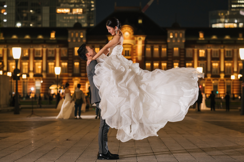 ドレスの広がるショット