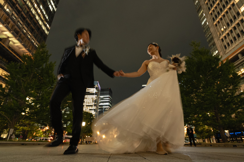 お二人の新しい人生の門出を感じさせるラストカット