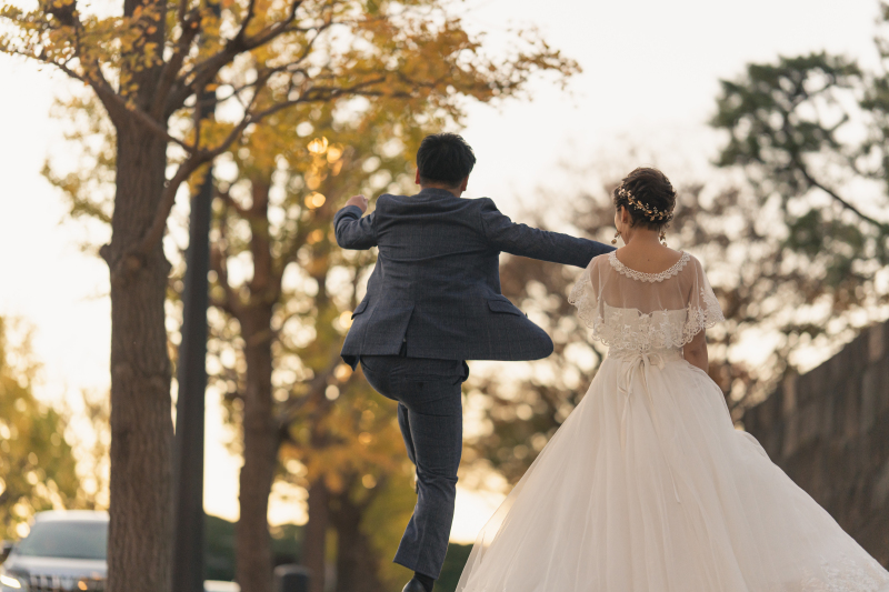 黄色に色づくイチョウ並木で♡