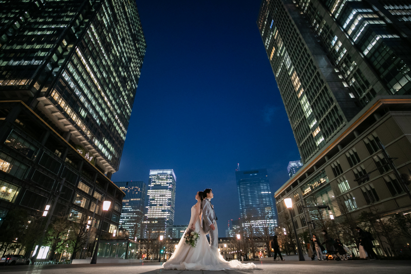 丸ビルと新丸ビルの間で