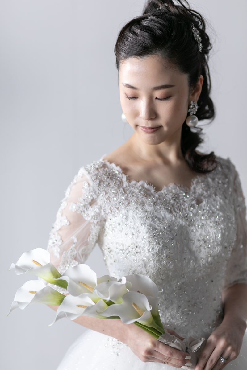 凛としたご新婦にお似合いのブーケ