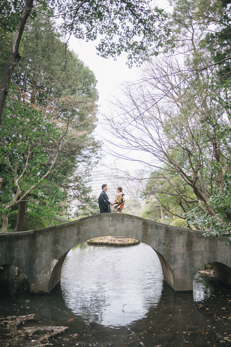 太鼓橋の反射がまるでリングのように