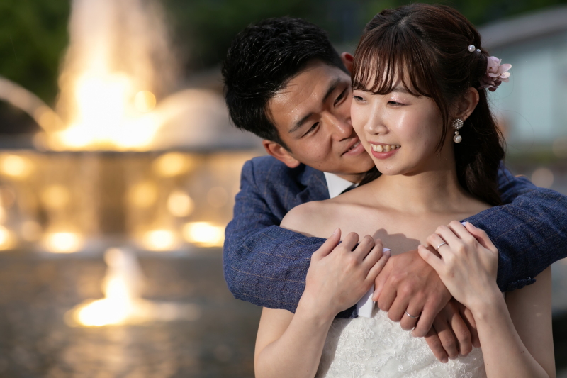 噴水を背景に♡