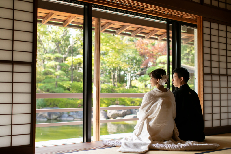 お部屋の中からの庭園