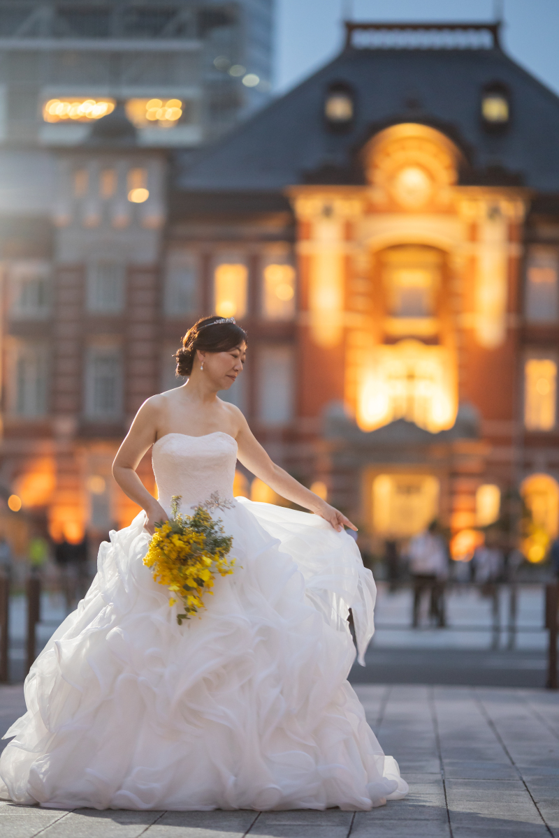 東京駅前でソロショット