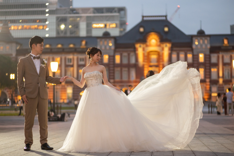 ライティングが灯り始めた東京駅で♪