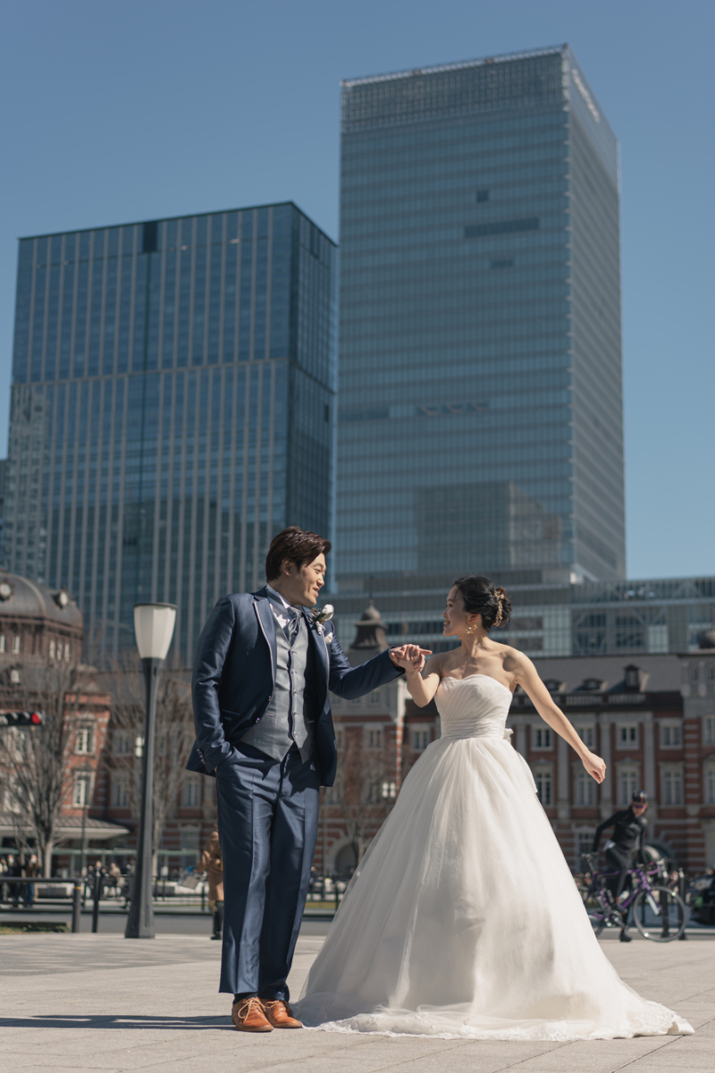 手を取り合って♪