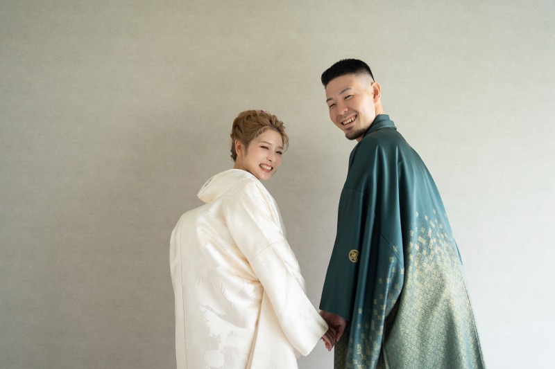 手をつないで振り返り♪